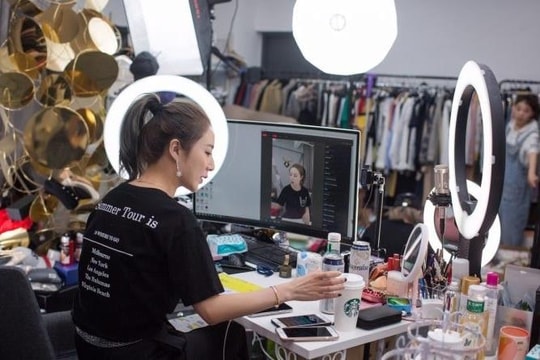 Xóa "chuyên gia ảo" bằng "chứng chỉ thật"