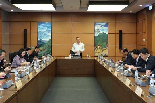 Sáng 4/11, Họp tổ 3 gồm Đoàn ĐBQH các tỉnh (Thanh Hóa - Tây Ninh)