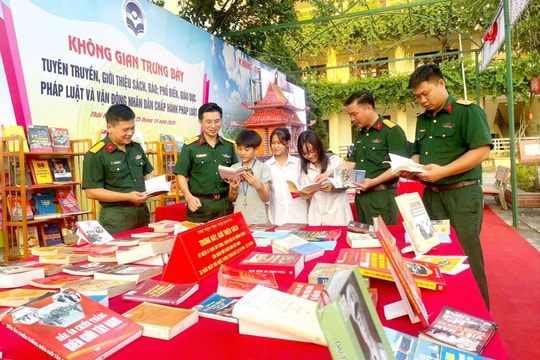 Để pháp luật "bén rễ" vào cuộc sống