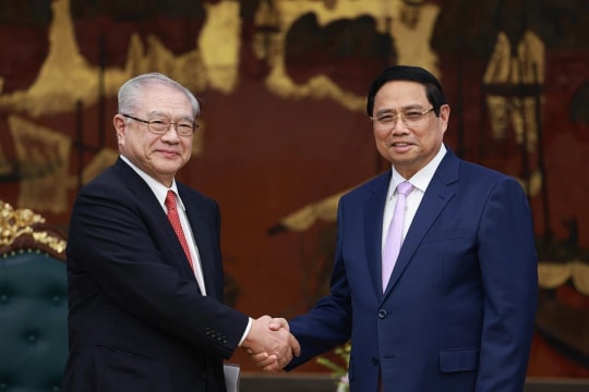 PM suggests expanding cooperation with Japan’s Kansai region