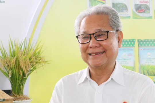 Public consultation on 14th National Party Congress’s draft documents seen as historic step