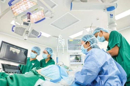 Nghị quyết số 72-NQ/TW: Tạo động lực cho y tế tư nhân phát triển vượt bậc