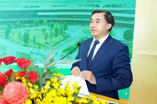 Tiếp tục hoàn thiện thể chế, thúc đẩy chuyển đổi số, đổi mới sáng tạo trong y tế