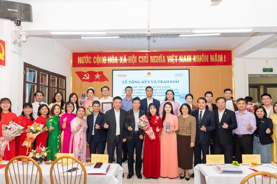 Trao giải cuộc thi thiết kế bài giảng về phòng, chống tác hại thuốc lá trong trường học