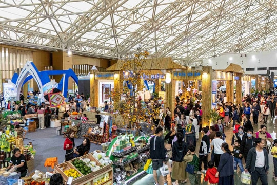 “Siêu hội chợ” hút hơn 1 triệu khách, quyên góp gần 400 tỷ đồng cho đồng bào vùng bão lũ