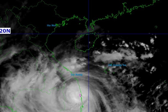 Cập nhật: Bão số 13 KALMAEGI đã vào đất liền các tỉnh Đắk Lắk – Gia Lai, giật cấp 15