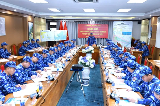 Sẵn sàng ứng phó với diễn biến phức tạp của cơn bão số 13