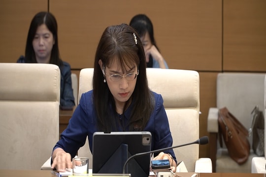 Khẩn trương xây dựng các văn bản dưới luật