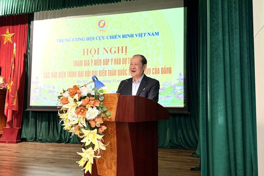War veterans give feedback on draft documents for 14th Party Congress
