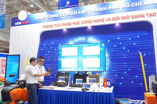 TP. Hồ Chí Minh: Khai mạc chuỗi triển lãm về năng lượng và sản phẩm công nghiệp hỗ trợ Việt Nam