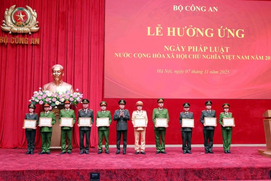 Bộ Công an tổ chức lễ hưởng ứng Ngày Pháp luật Việt Nam năm 2025