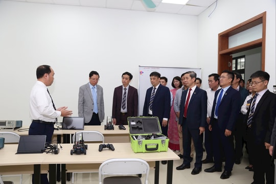 Trường Đại học Giao thông Vận tải triển khai hoạt động các phòng thí nghiệm trọng điểm