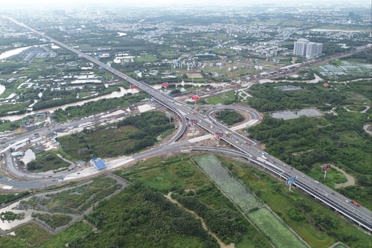 TP. Hồ Chí Minh: Đẩy mạnh giải ngân, bứt phá hoàn thành các chỉ tiêu năm 2025