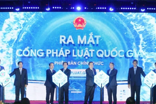 Vietnam Law Day: Turning law into development engine in new era