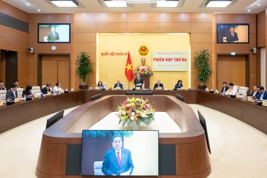 Lấy cử tri làm trung tâm, tạo thuận lợi tối đa cho người ứng cử và cử tri