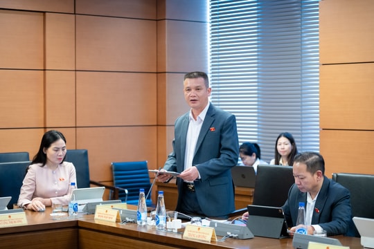 Cần cho phép phạt tiền, tạm giữ giấy tờ với người không chấp hành yêu cầu xét nghiệm