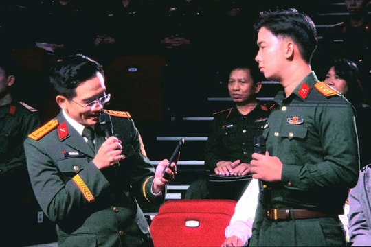 Móc khóa pháp luật: Lan tỏa tri thức pháp luật từ những điều nhỏ bé