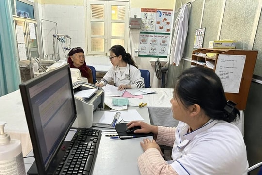 Nghị quyết số 72-NQ/TW: Chuyển trọng tâm từ chữa bệnh sang phòng bệnh toàn dân