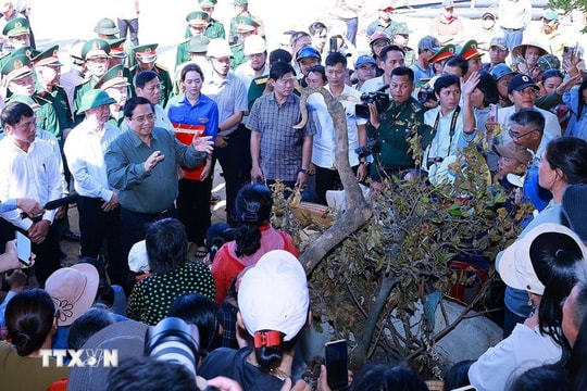 Thủ tướng Phạm Minh Chính: Tỉnh Gia Lai cần sớm hỗ trợ người dân khắc phục hậu quả bão số 13