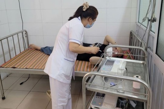 Cục An toàn thực phẩm yêu cầu làm rõ vụ nghi ngộ độc tập thể tại Huế