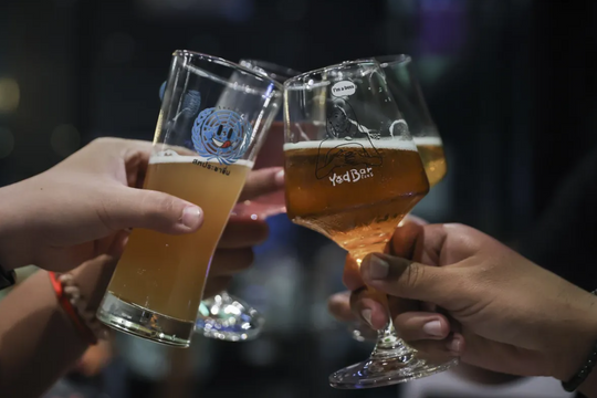 Thái Lan đảo ngược lệnh cấm uống rượu chỉ sau vài ngày thực thi