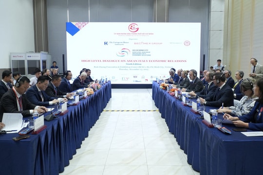 HCM City ready to serve as a bridge linking Italy with Vietnam and ASEAN: official