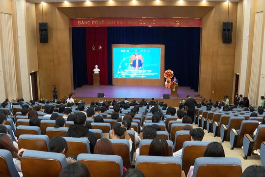 Phát triển kinh tế bền vững và Quản trị kinh doanh: Cơ hội và thách thức