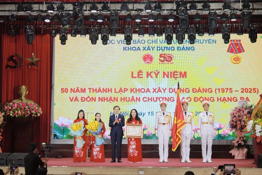 Khoa Xây dựng Đảng, Học viện Báo chí và Tuyên truyền kỷ niệm 50 năm thành lập và đón nhận Huân chương Lao động hạng Ba