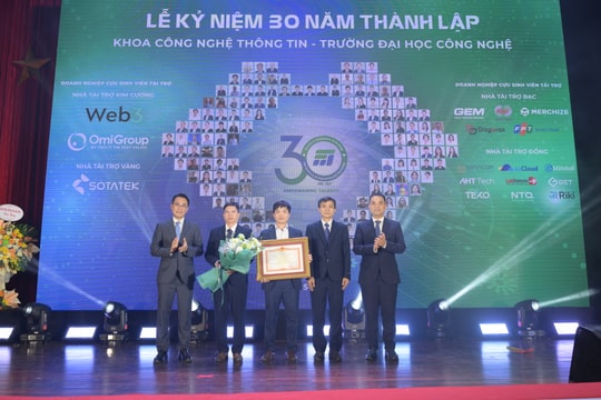 Khoa Công nghệ thông tin, Trường Đại học Công nghệ vinh dự nhận Bằng khen của Thủ tướng