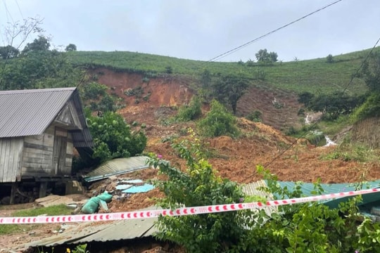 Mưa lớn kéo dài, nhiều địa phương ở Đắk Lắk ngập sâu