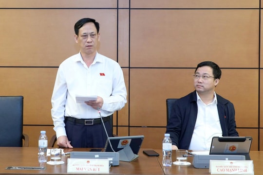 Đề xuất giao trách nhiệm tuyển dụng, bổ nhiệm, điều động cán bộ, giáo viên trong phạm vi cấp xã cho Chủ tịch UBND xã