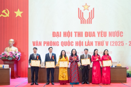 Bế mạc Đại hội Thi đua yêu nước Văn phòng Quốc hội lần thứ V