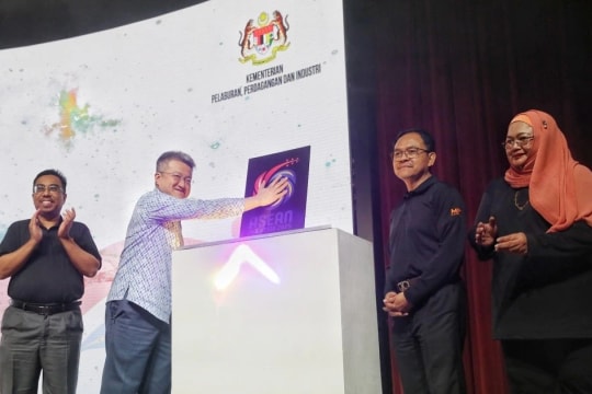 Malaysia launches region’s first EV battery passport