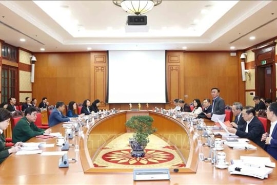 Subcommittee reviews preparations for 14th National Party Congress