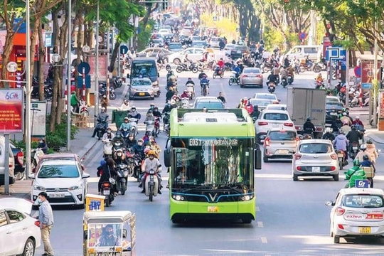 Hà Nội đặt quyết tâm đến năm 2030, 100% xe buýt sẽ sử dụng năng lượng sạch