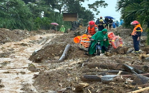 21 người chết, mất tích do mưa lũ tại Trung Bộ