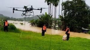 Đắk Lắk: Triển khai thiết bị bay không người lái hỗ trợ hàng cứu trợ cho người dân
