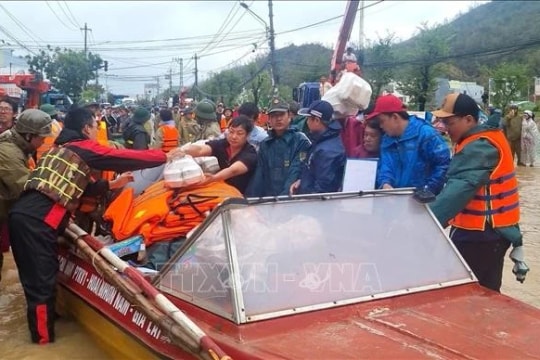 Nearly 1.39 trillion VND registered as relief aid for flood victims via central relief committee