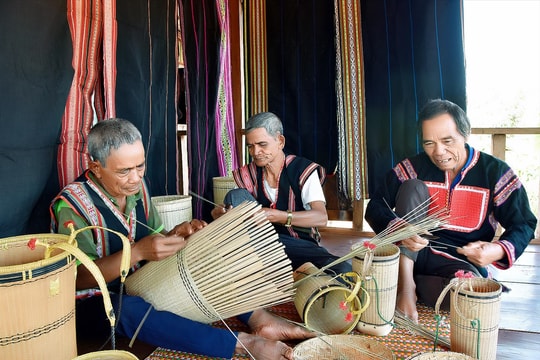 Nghề đan lát truyền thống ở Tây Nguyên