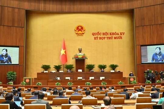 Sáng 21/11/2025, Quốc hội thảo luận về Dự án Luật sửa đổi, bổ sung một số điều của Luật Chuyển giao công nghệ và Dự án Luật Công nghệ cao (sửa đổi).