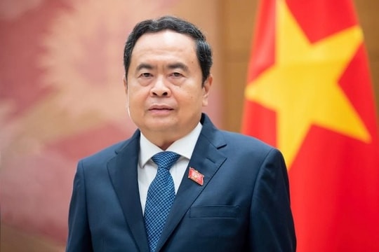 Chủ tịch Quốc hội Trần Thanh Mẫn chúc mừng Chủ tịch Hạ viện Hà Lan