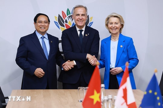 Thủ tướng Phạm Minh Chính thảo luận với Thủ tướng Canada, Chủ tịch EU về tăng cường kết nối CPTPP-EU