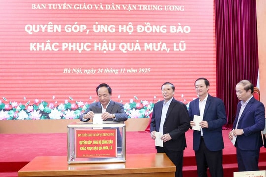 Ban Tuyên giáo và Dân vận Trung ương, Ban Nội chính Trung ương ủng hộ đồng bào miền Trung - Tây Nguyên khắc phục hậu quả bão lũ