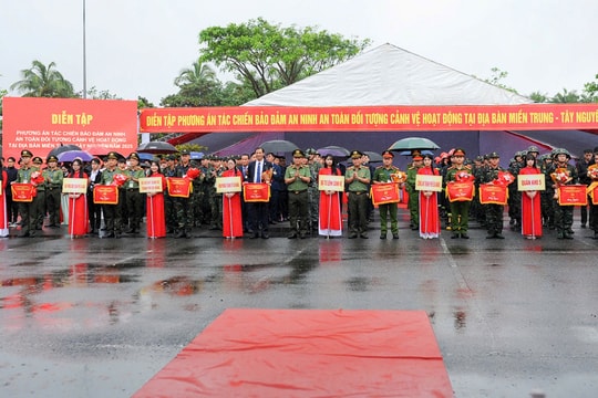 Bộ Tư lệnh Cảnh vệ tổ chức diễn tập tác chiến bảo đảm an ninh, an toàn đối tượng cảnh vệ