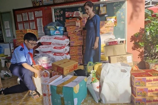 TP. Hồ Chí Minh: Ngành Giáo dục   vận động, hỗ trợ vùng bị thiên tai