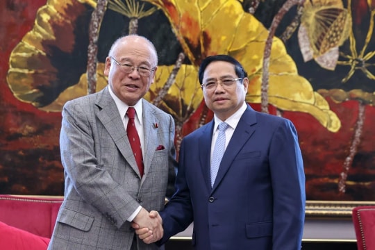 PM receives Japanese officials attending Vietnam–Japan Local Cooperation Forum