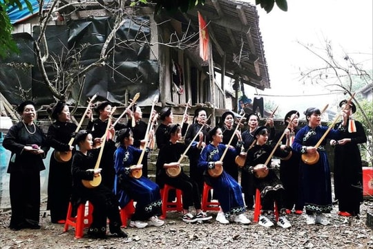 Làm giàu văn học dân gian dân tộc thiểu số
