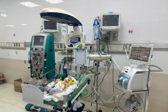 Cứu sống trẻ sơ sinh 3 ngày tuổi bị viêm phúc mạc do thủng ruột