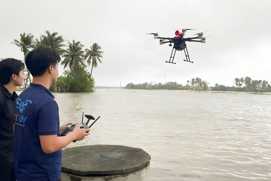 Những chuyến bay nghĩa tình đến miền trung