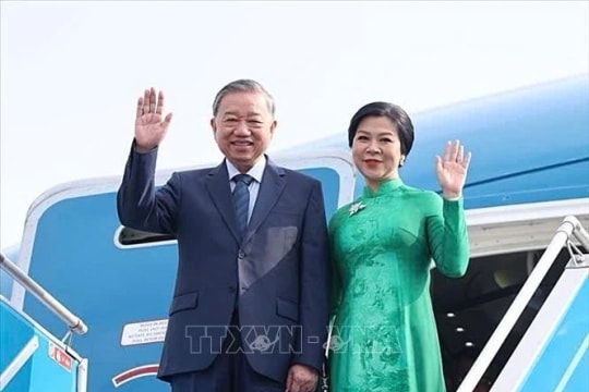 Party leader to pay state visit to, attend celebration of 50th National Day of Laos